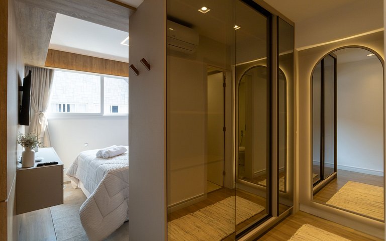Belíssimo apartamento a 600 metros da Rua Coberta
