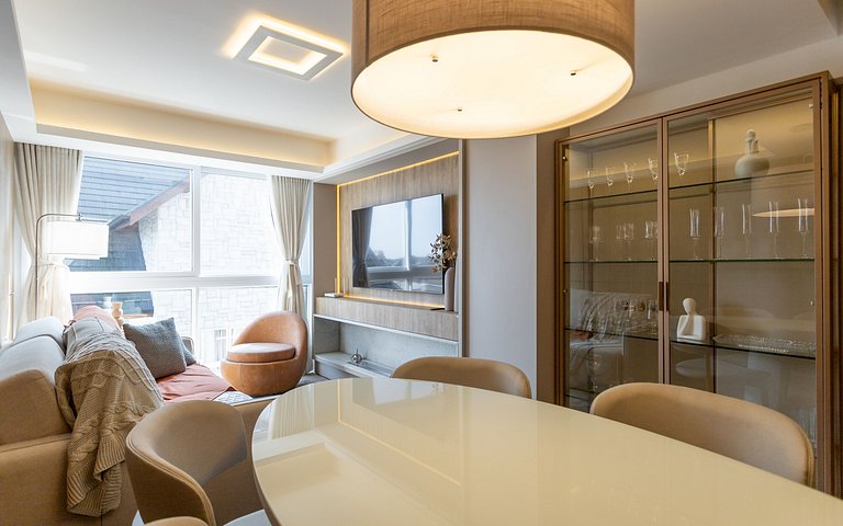 Belíssimo apartamento a 600 metros da Rua Coberta