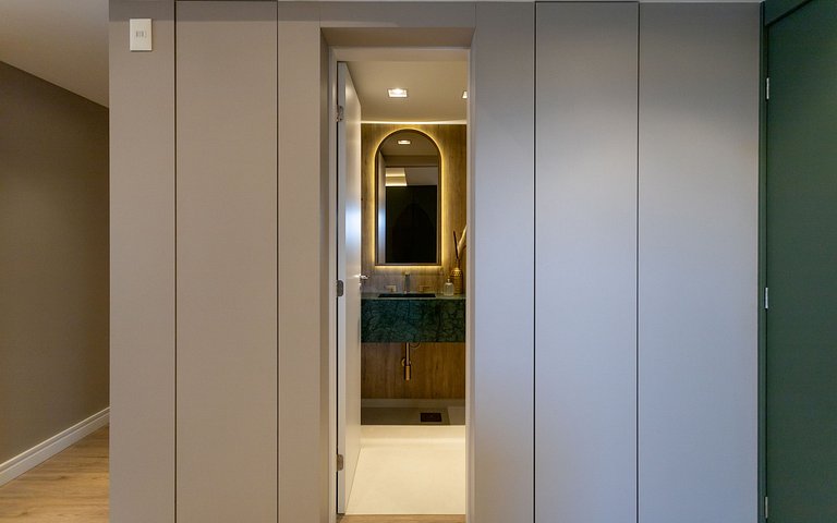 Belíssimo apartamento a 600 metros da Rua Coberta