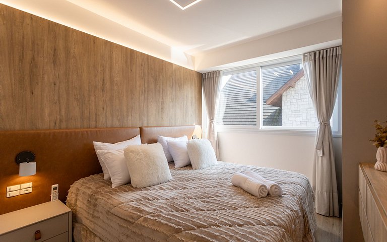Belíssimo apartamento a 600 metros da Rua Coberta