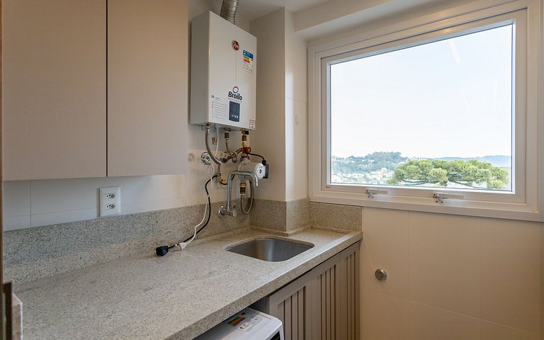 Belíssimo apartamento a 600 metros da Rua Coberta