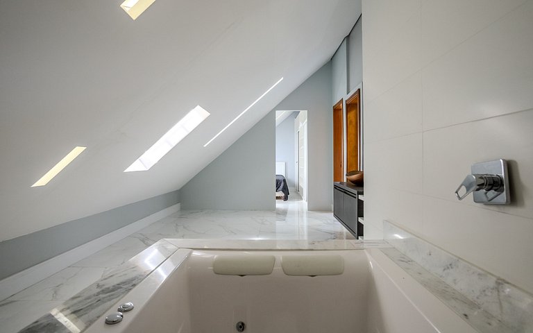 Alto padrão - Apto com banheira em Gramado