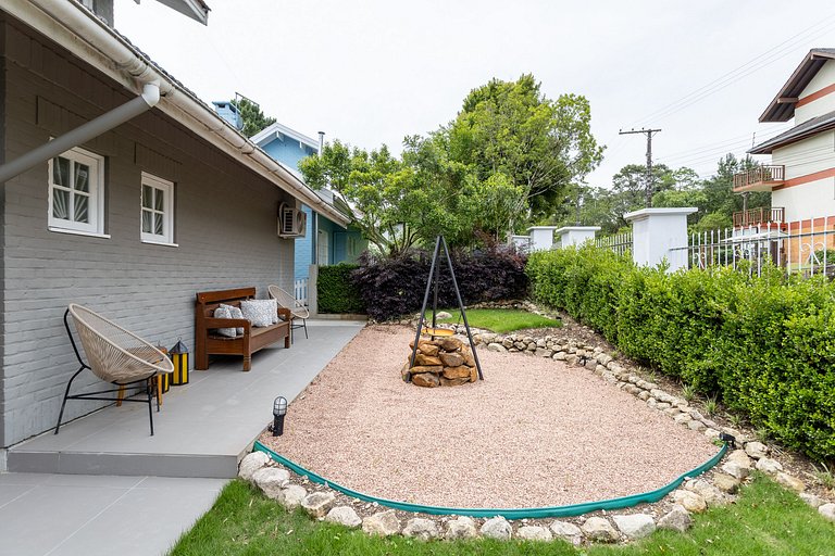 Casa Marchiori:alto padrão Próximo ao Lago Negro.