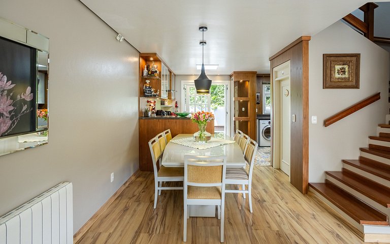 Encanto e conforto perto do Lago Negro.