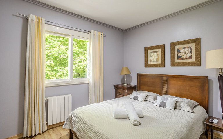 Encanto e conforto perto do Lago Negro.