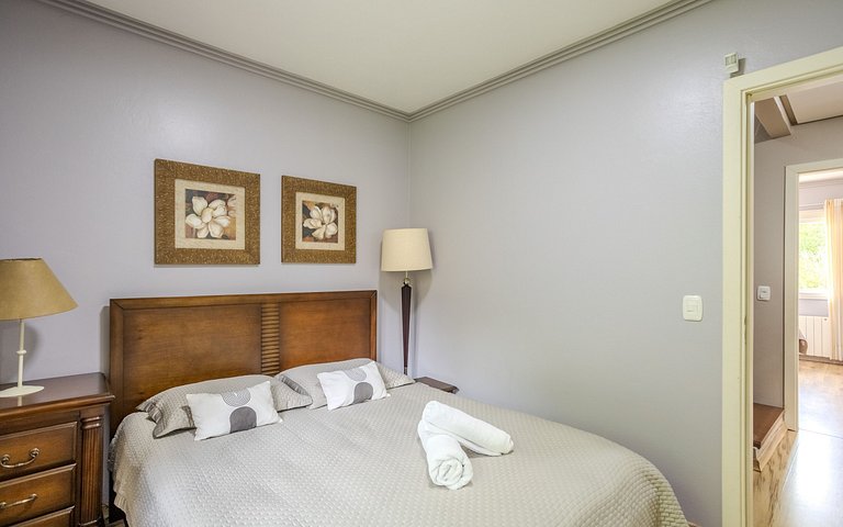 Encanto e conforto perto do Lago Negro.