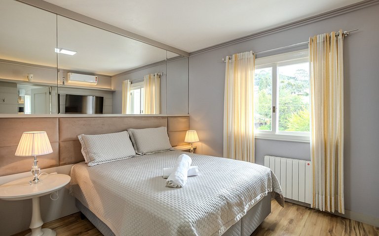 Encanto e conforto perto do Lago Negro.