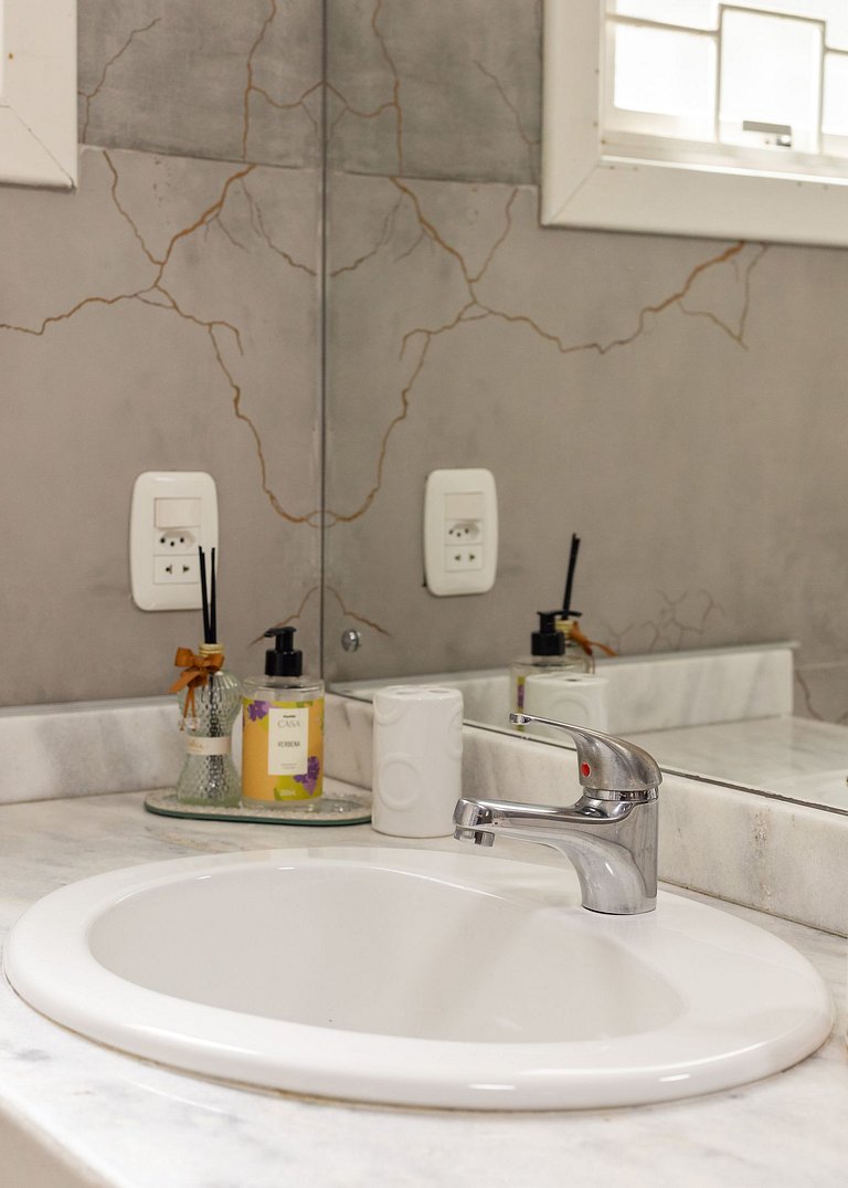 Encanto e conforto perto do Lago Negro.