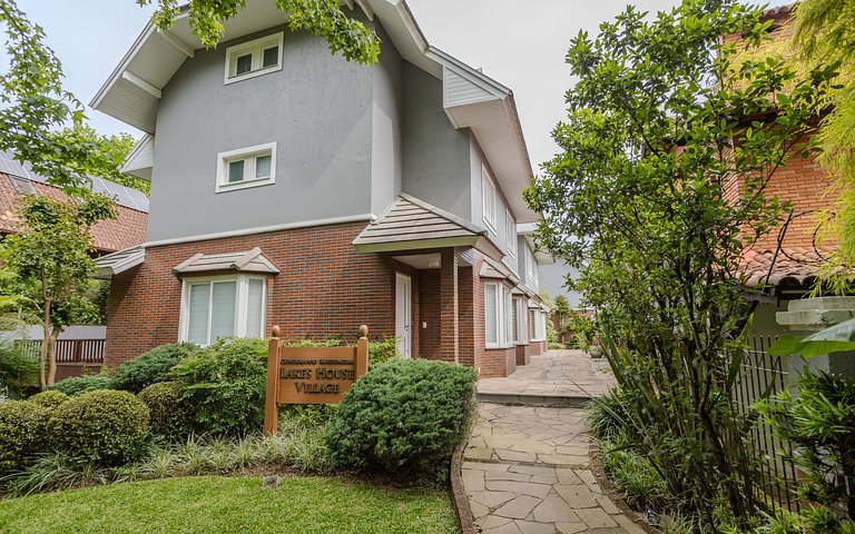 Encanto e conforto perto do Lago Negro.